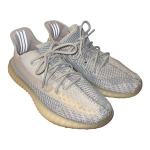 Adidas Men’s Yeezy Boost Sneakers - size 9.5 - good condition - Cloud
